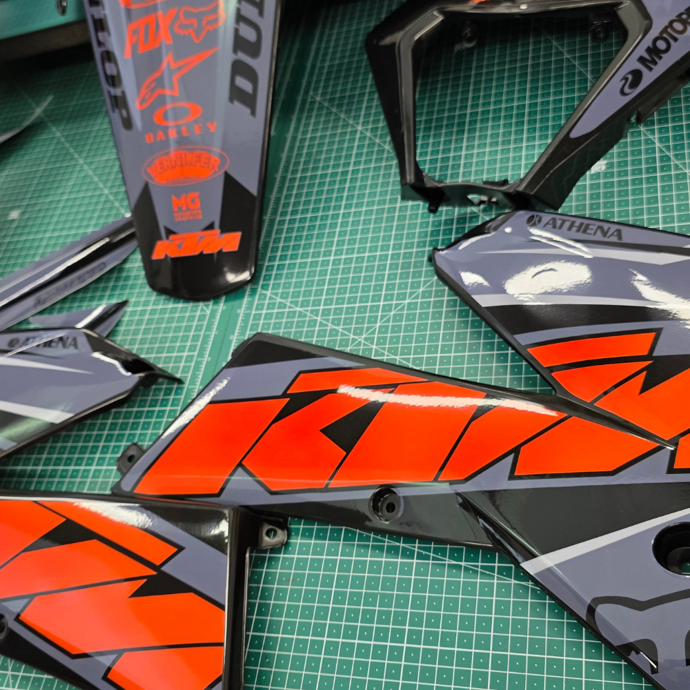 Kit grafiche per moto lavoro-10